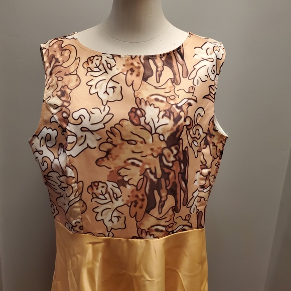 New Gold Floral Formal Asymmetrical Dress - Picture 2 of 8